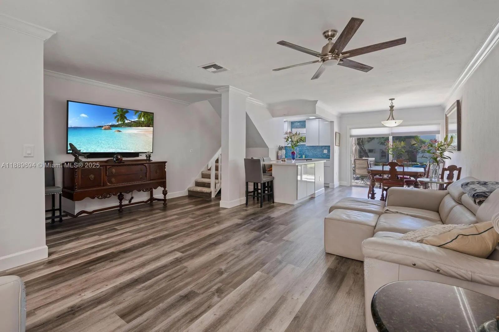 8512 SW 103rd Ave, Miami FL 33173