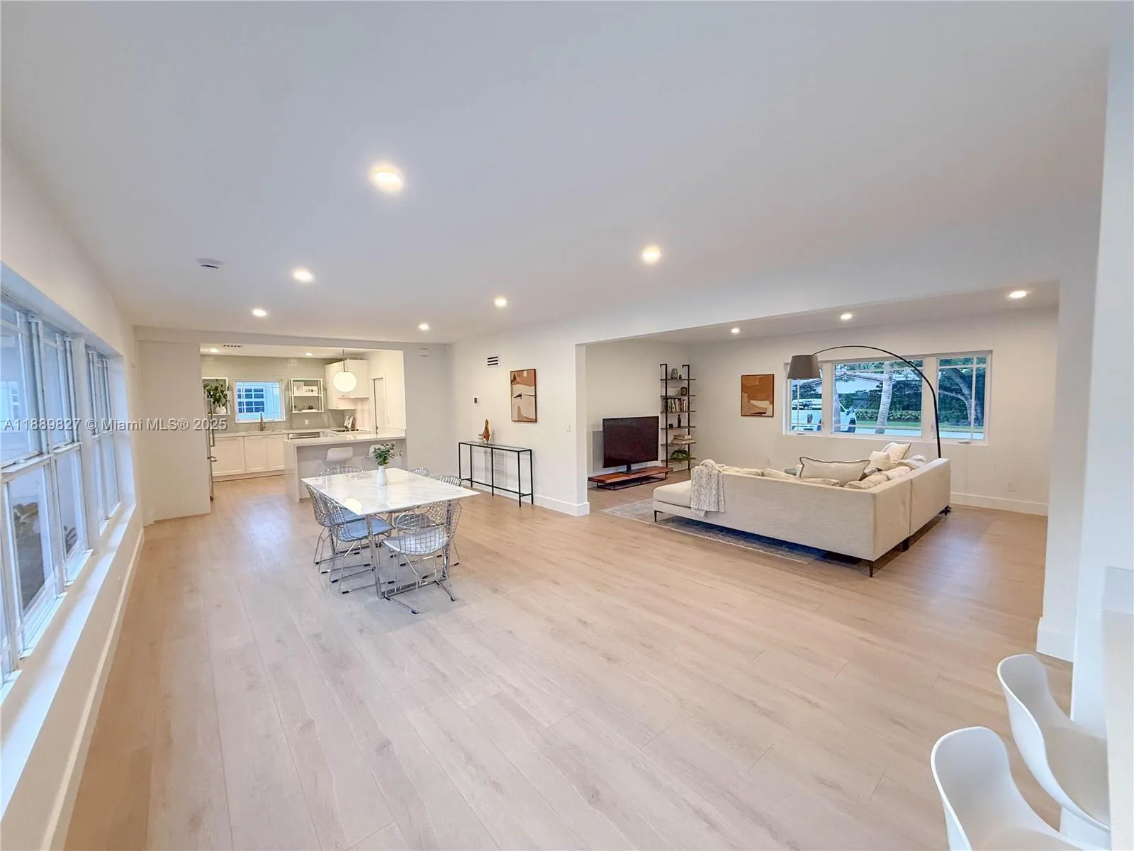 1300 NE 102nd St, Miami Shores FL 33138