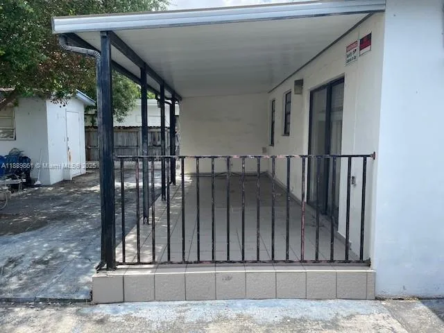 640 83rd St, Miami Beach FL 33141