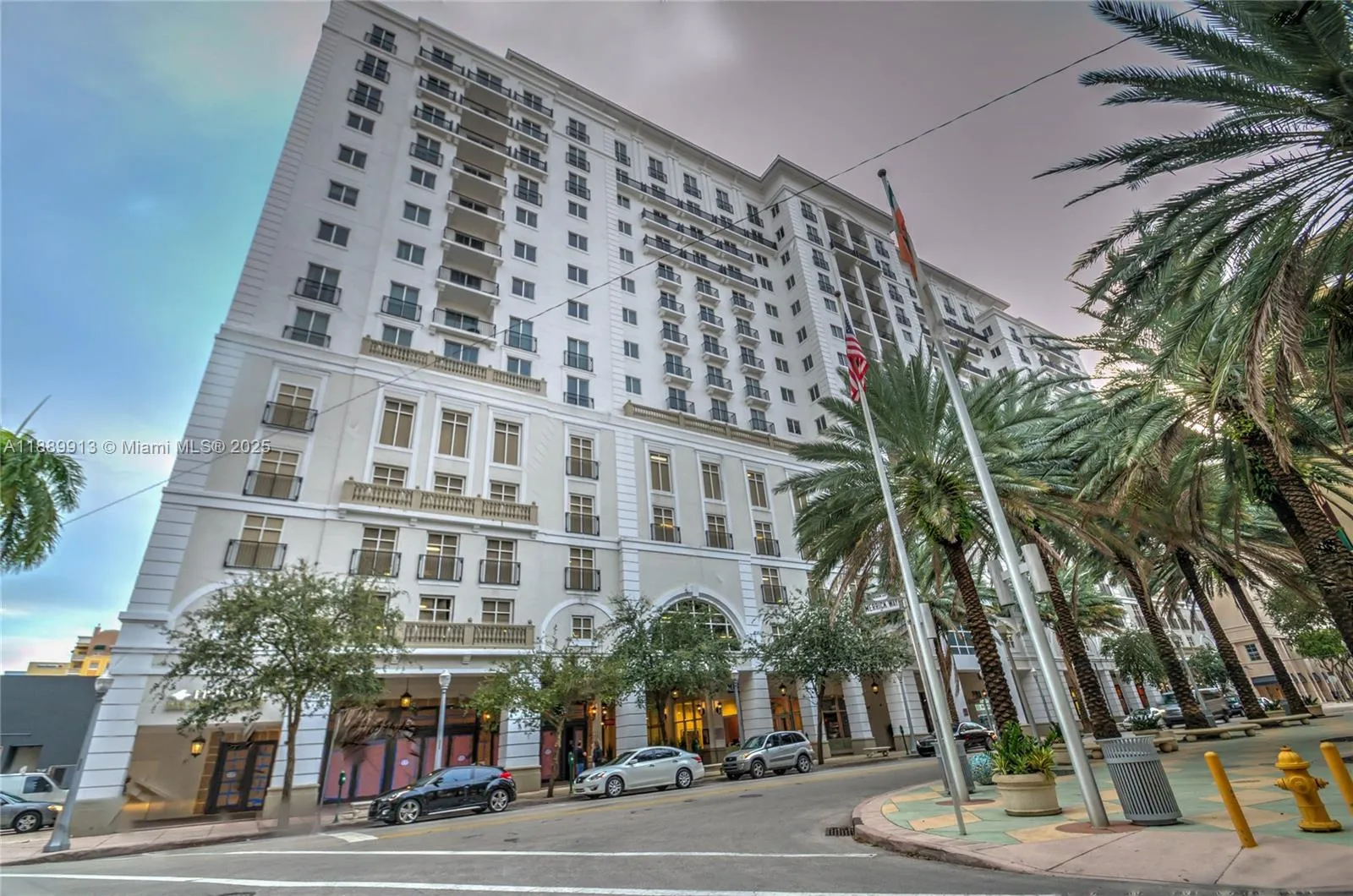 1 bedroom 1 bath for sale at 10 Aragon Ave # 1412, Coral Gables FL 33134