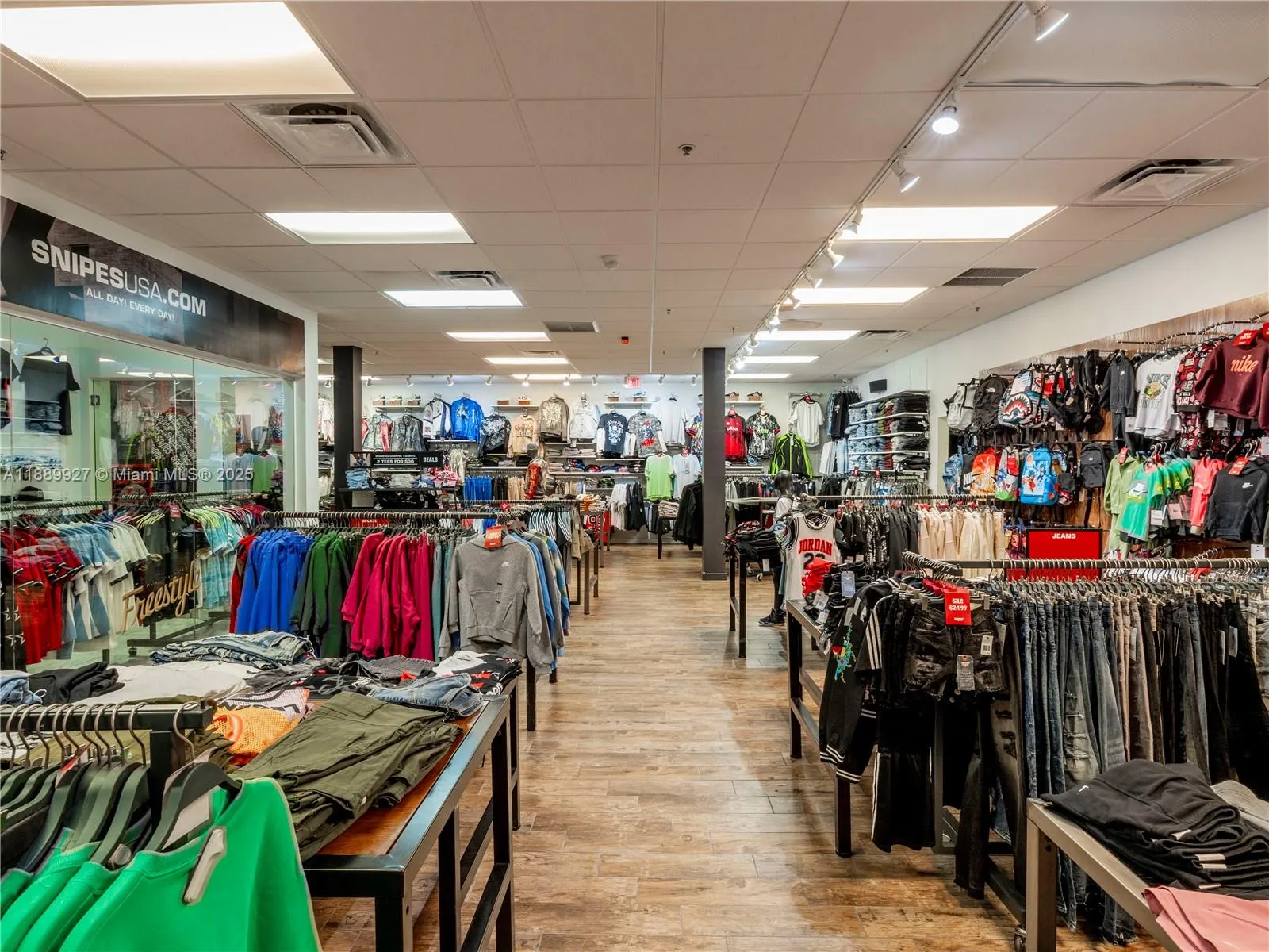 1345 Washington Ave, Miami Beach FL 33139