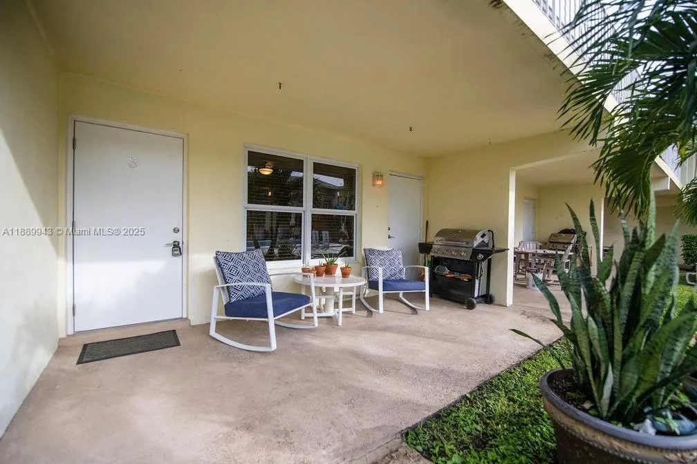 1012 SE 15th St # 3, Fort Lauderdale FL 33316