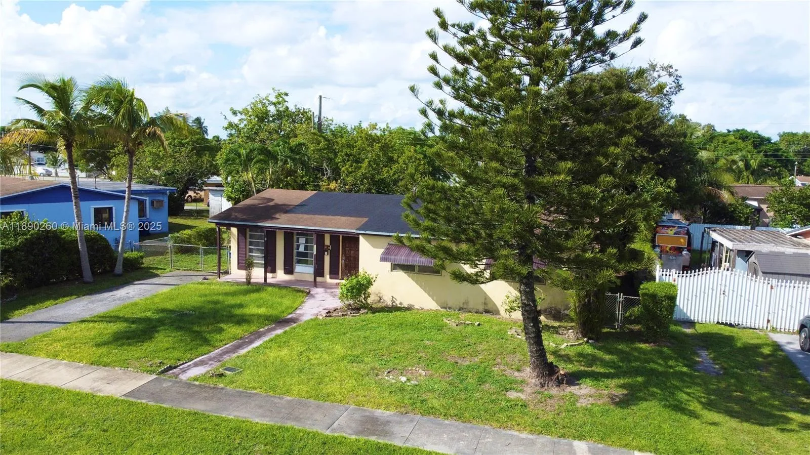 1265 NW 187th St, Miami Gardens FL 33169