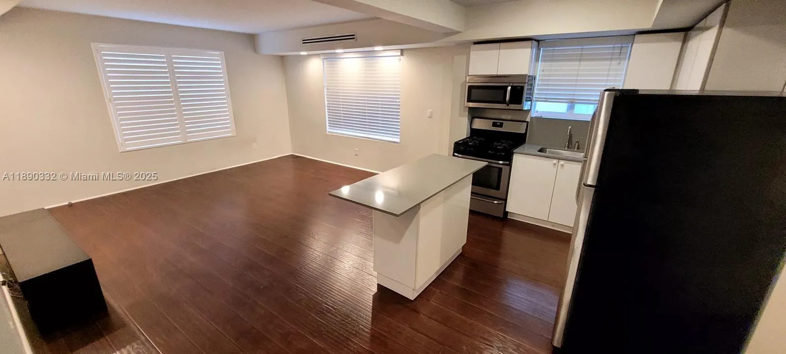 7333 Dickens Ave, Miami Beach FL 33141