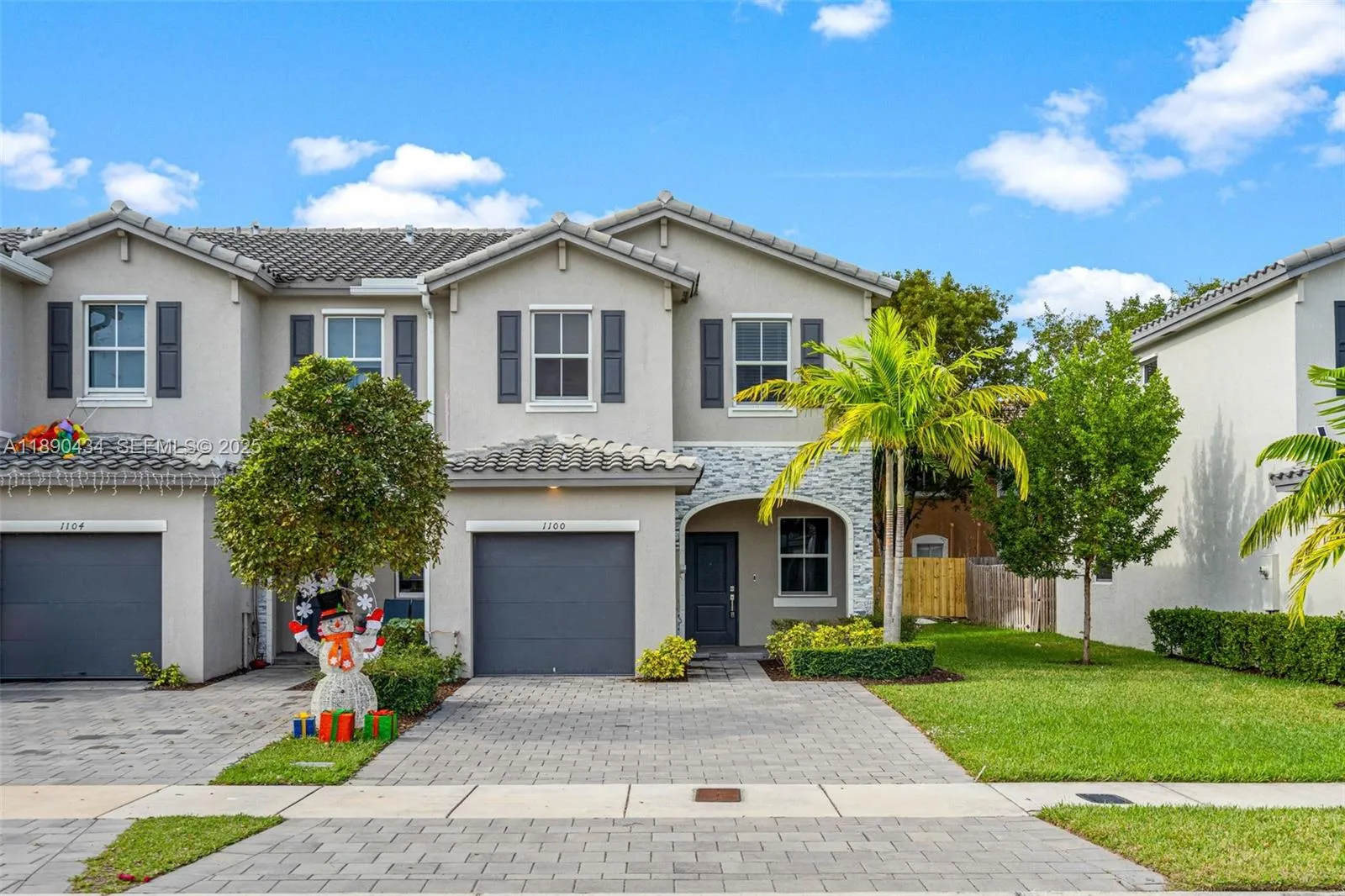 3 bedroom 2 bath for sale at 1100 SE 26th Ter, Homestead FL 33035