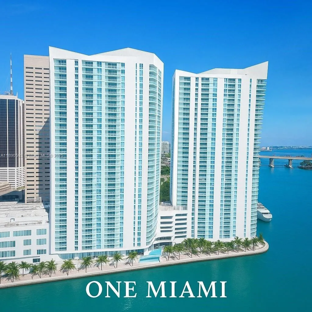 1 bedroom 1 bath for sale at 335 S Biscayne Blvd # 2202, Miami FL 33131