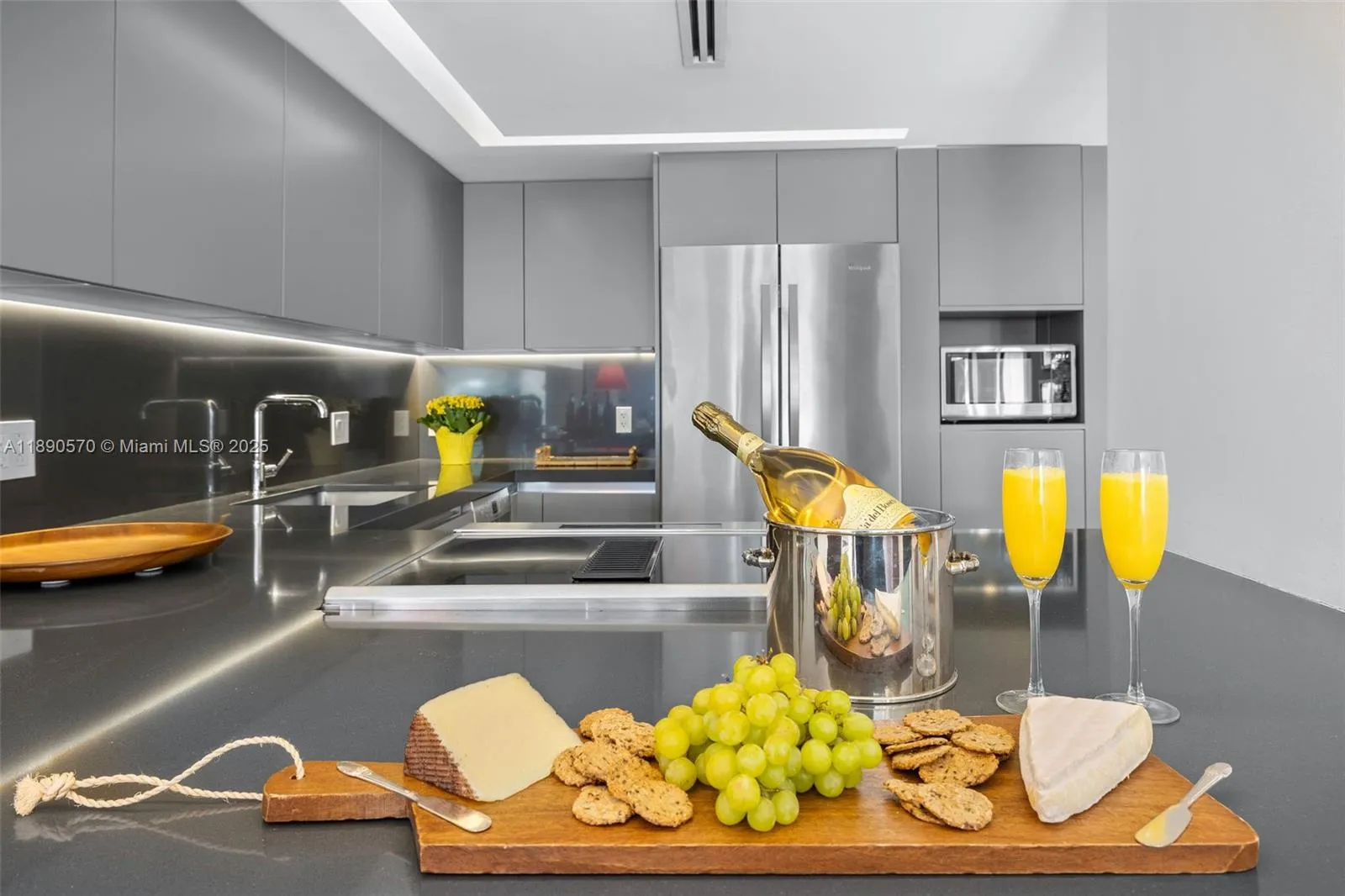 1450 Lincoln Rd # 304, Miami Beach FL 33139