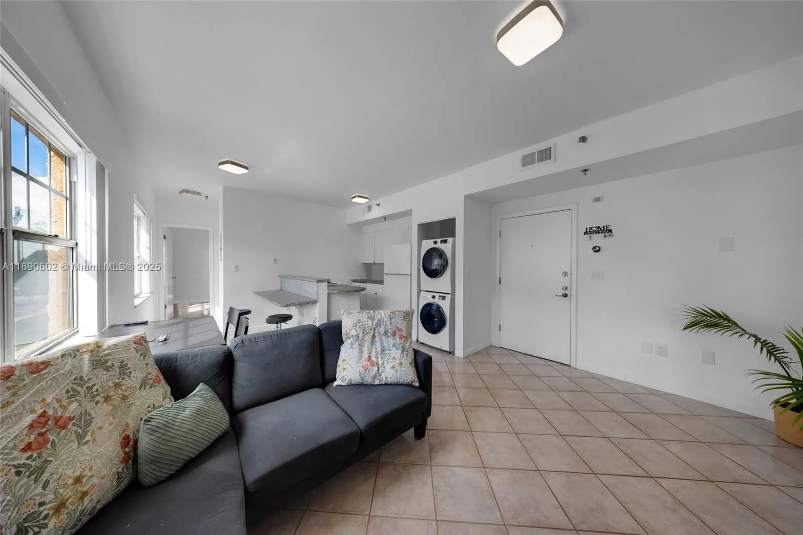 1255 Pennsylvania Ave # 307, Miami Beach FL 33139
