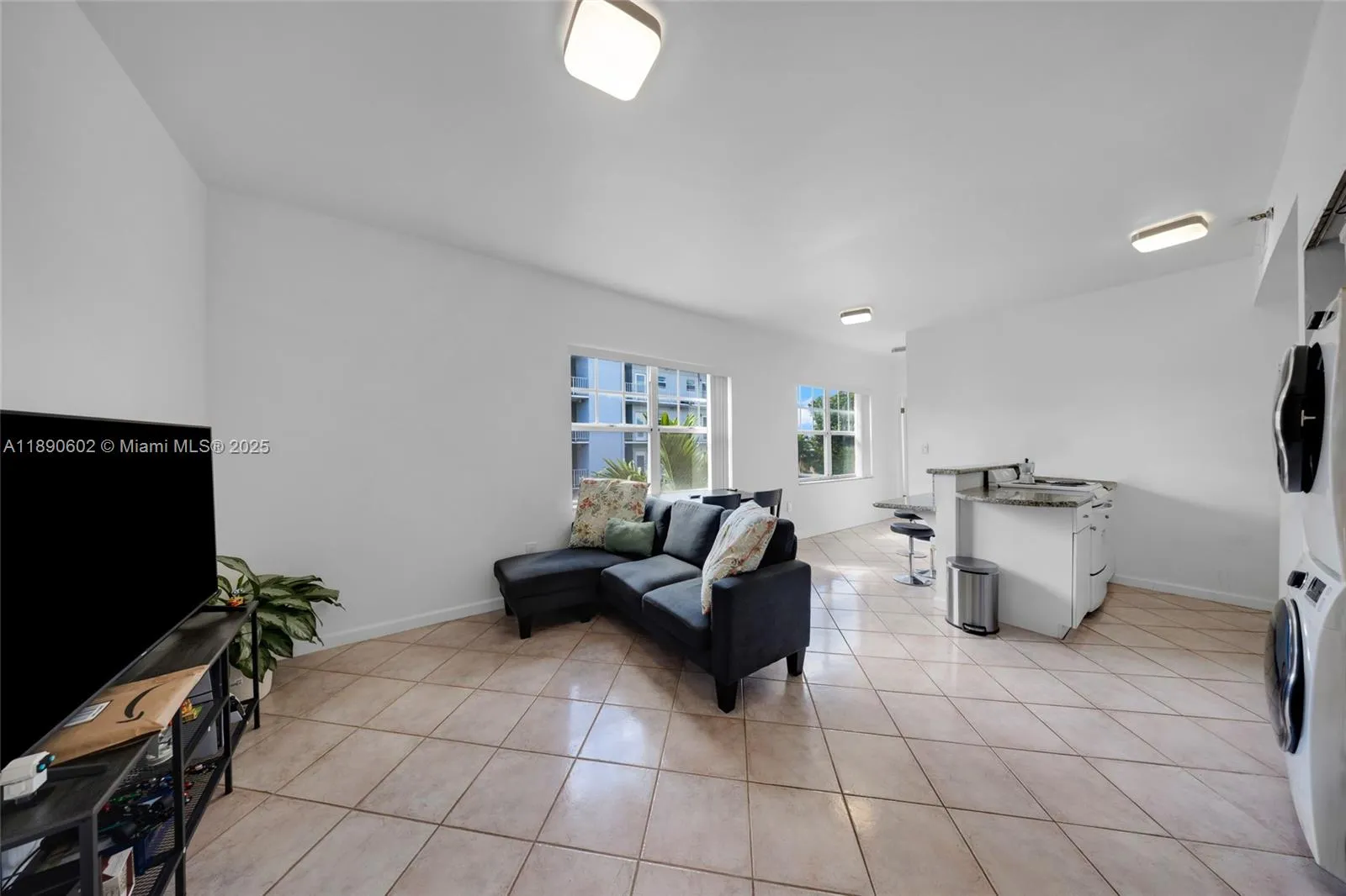 1255 Pennsylvania Ave # 307, Miami Beach FL 33139