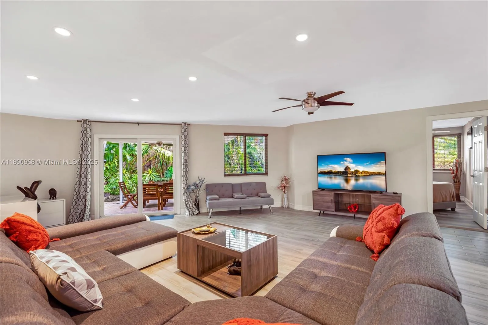 2167 NE 58th St, Fort Lauderdale FL 33308