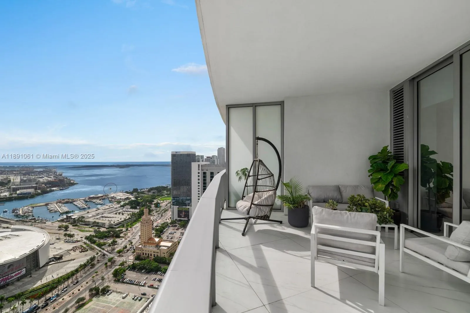 851 NE 1st Ave # 4403, Miami FL 33132