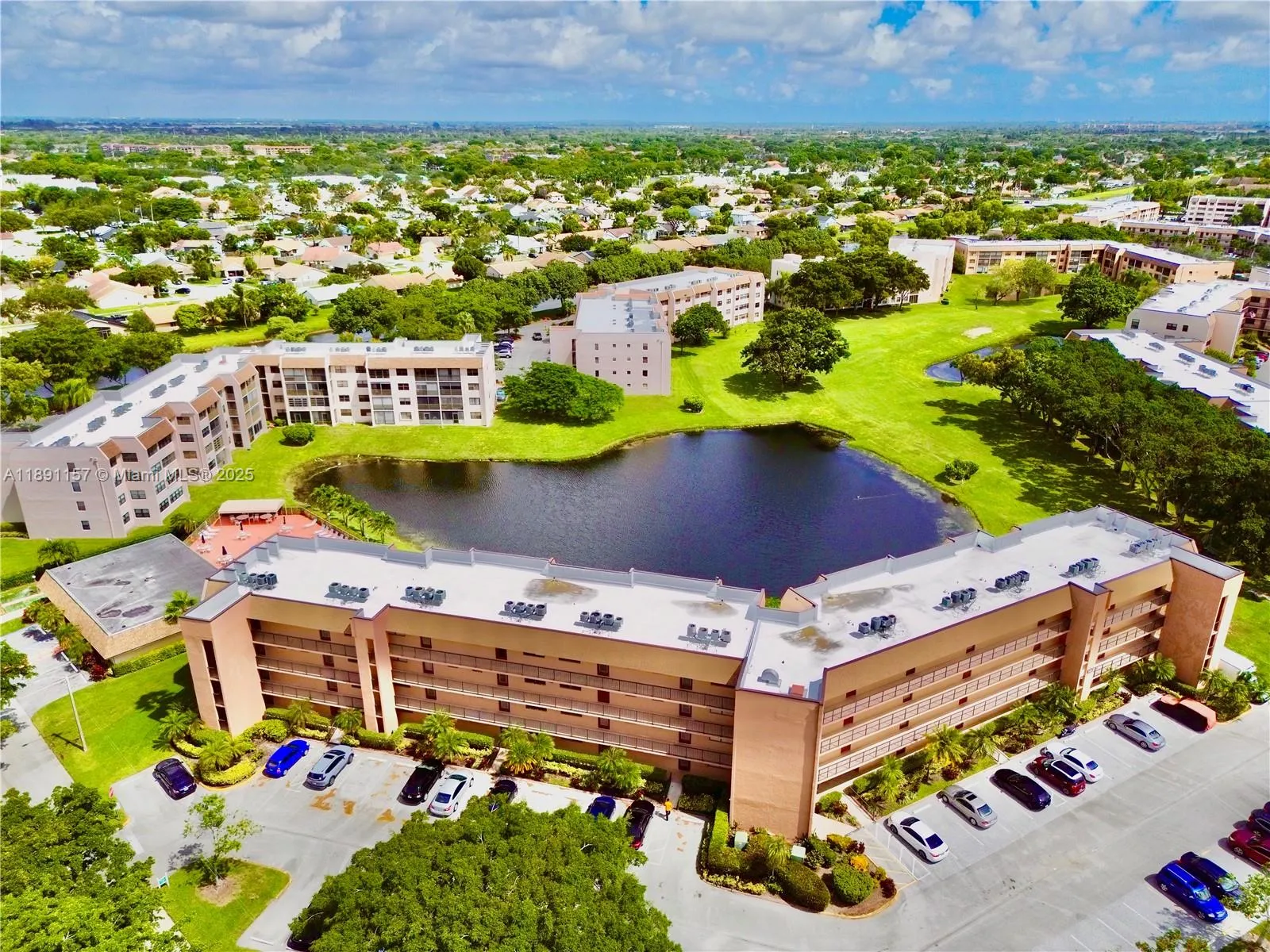 10467 Sunrise Lakes Blvd # 410, Sunrise FL 33322
