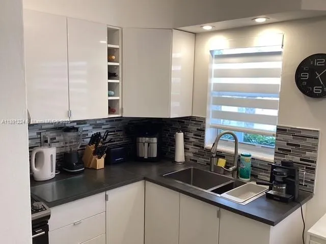 3133 S Ocean Dr # 118, Hallandale Beach FL 33009