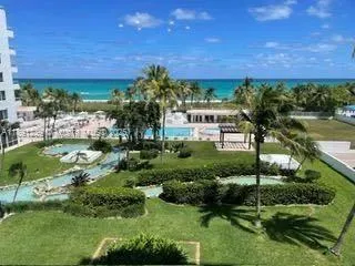 2 bedroom 2 bath for sale at 5005 Collins Ave # 411, Miami Beach FL 33140