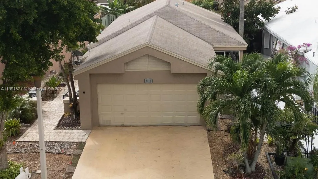 3 bedroom 2 bath for sale at 3460 NW 21st St, Coconut Creek FL 33066