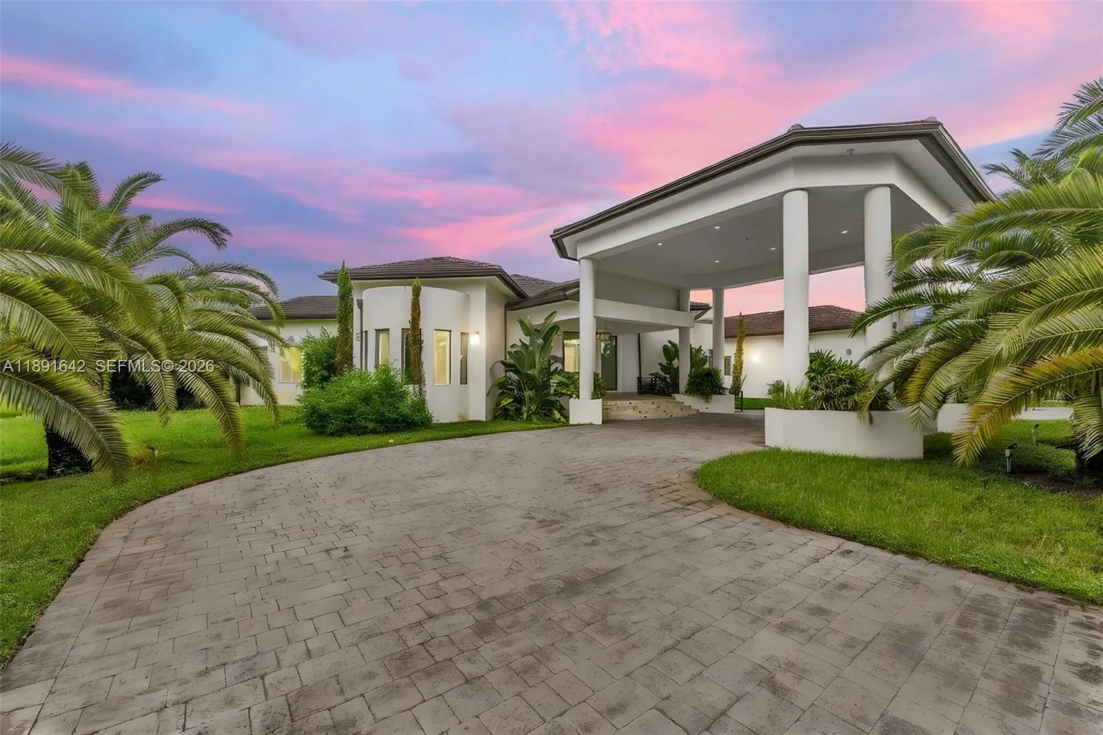 8 bedroom 8 bath for sale at 12175 SW 45th St, Miami FL 33175