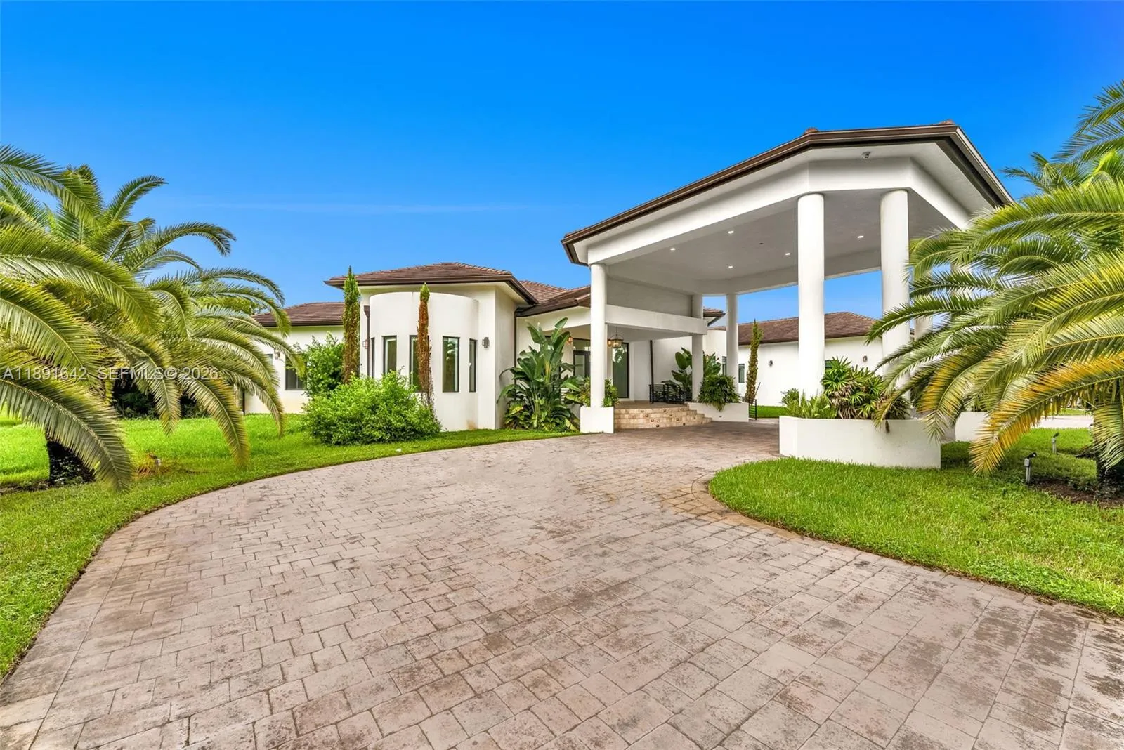 12175 SW 45th St, Miami FL 33175
