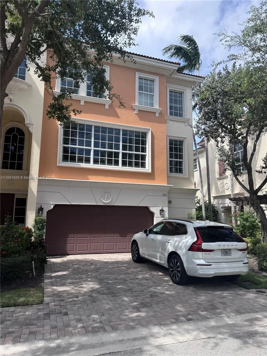 4 bedroom 3 bath for sale at 5565 NE Trieste Way, Boca Raton FL 33487