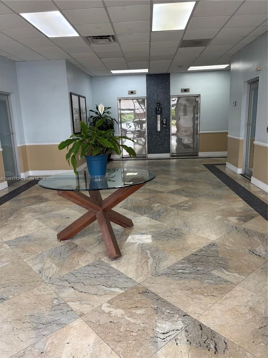 717 Ponce De Leon Blvd # 328, Coral Gables FL 33134