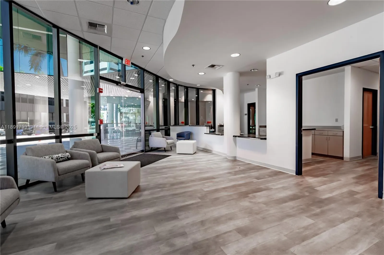 410 W 41st St # 103, Miami Beach FL 33140