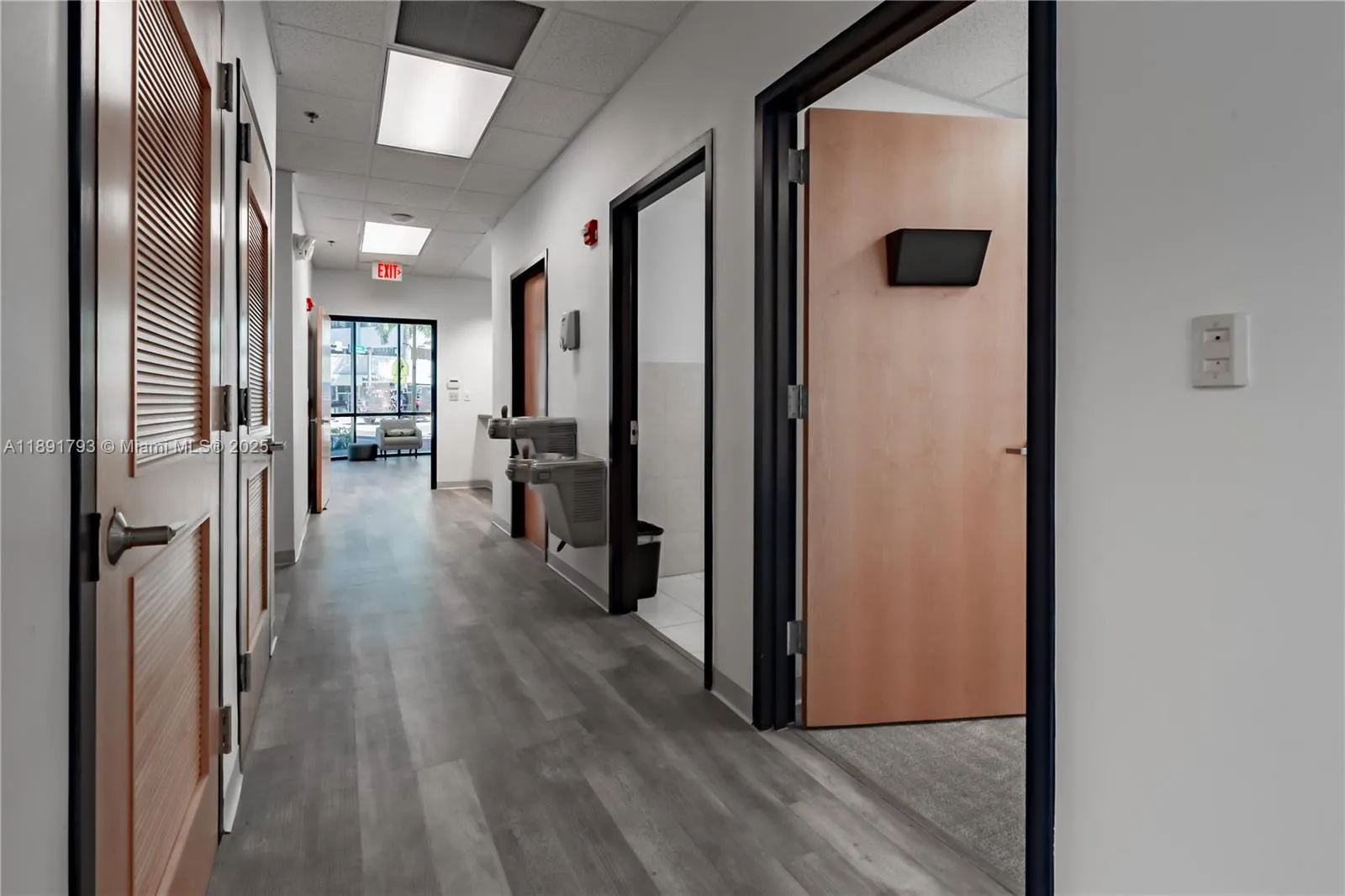 410 W 41st St # 103, Miami Beach FL 33140