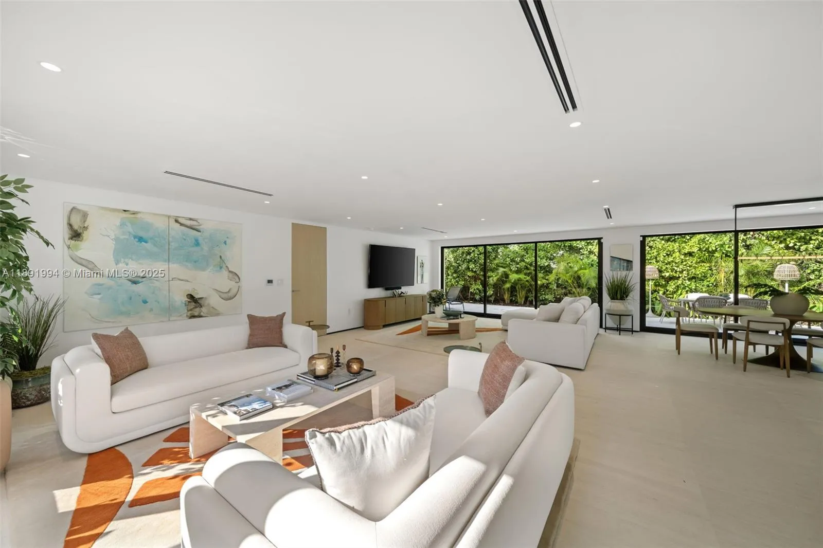 222 E Rivo Alto Dr, Miami Beach FL 33139