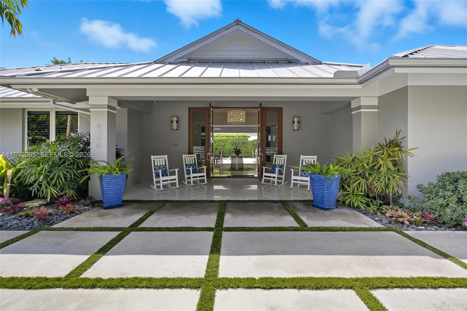 5 bedroom 3 bath for sale at 5800 SW 99th Ter, Pinecrest FL 33156