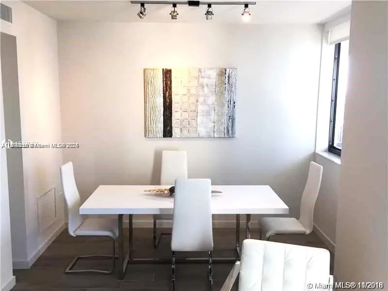 999 SW 1st Ave # 2115, Miami FL 33130