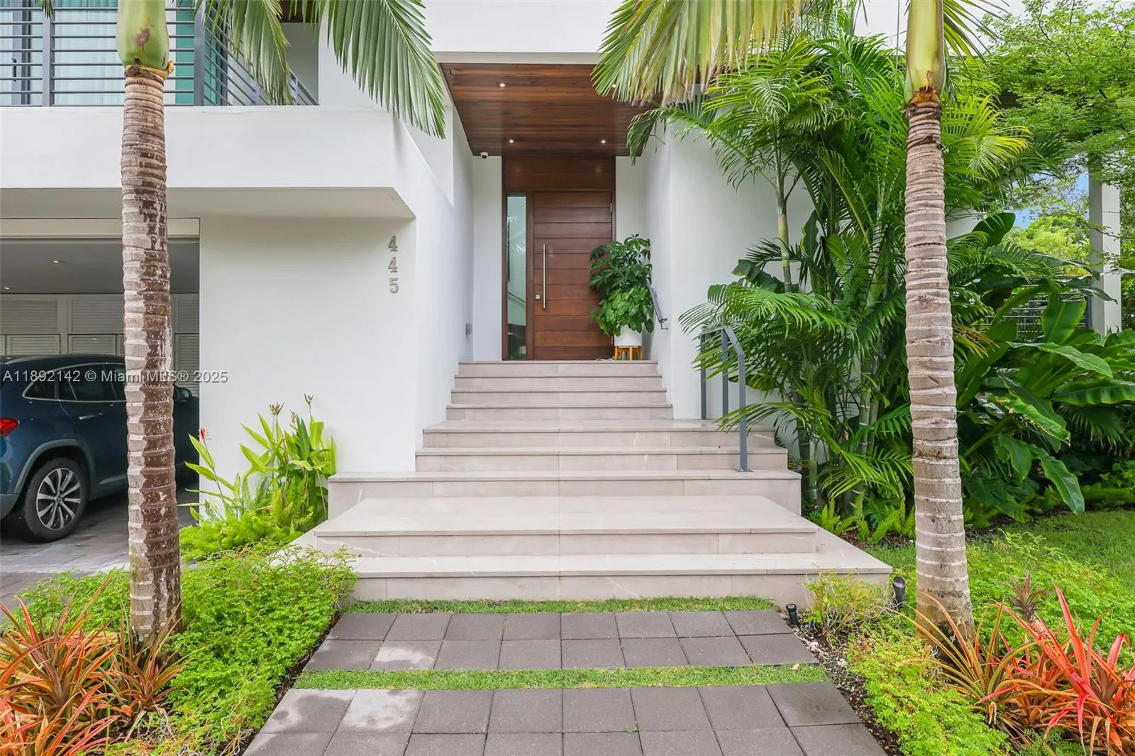 5 bedroom 5 bath for sale at 445 Ridgewood Rd, Key Biscayne FL 33149