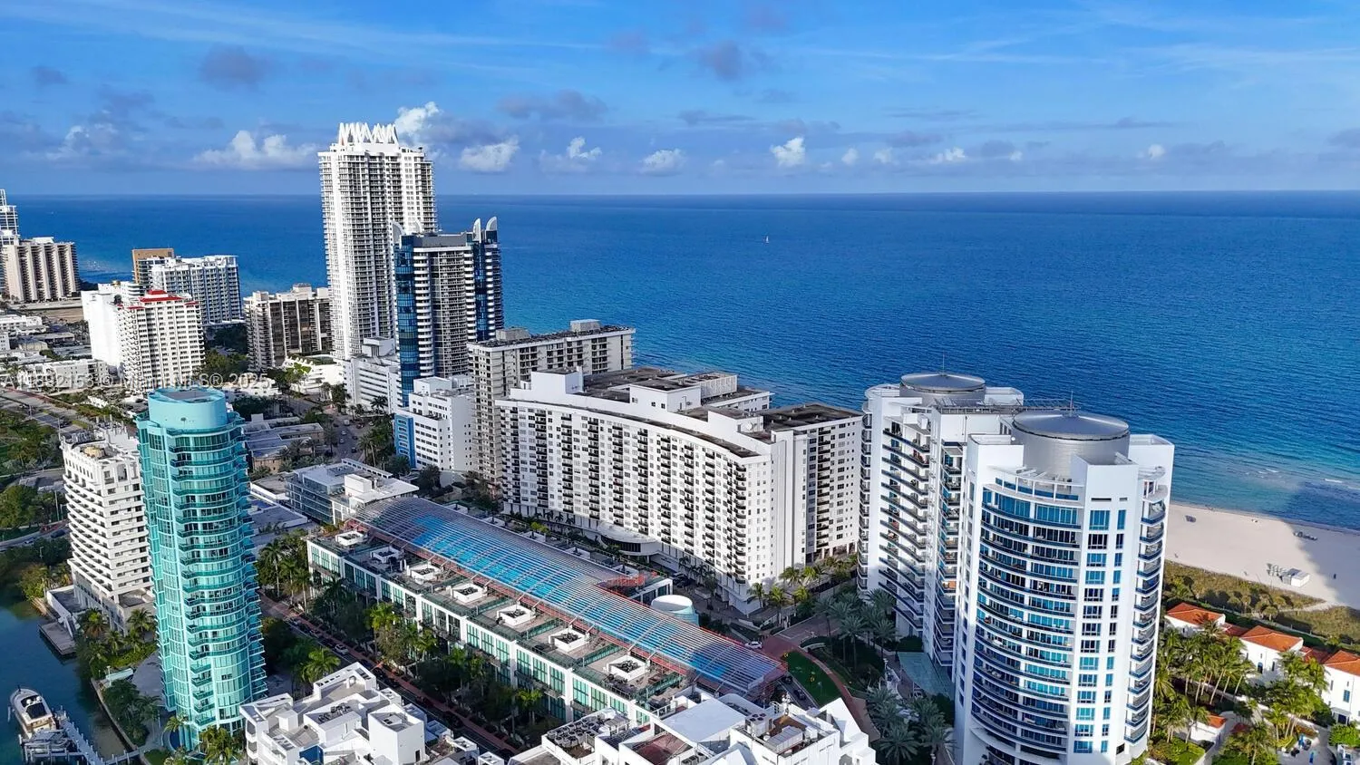 2 bedroom 2 bath for sale at 6039 Collins Ave # 311, Miami Beach FL 33140