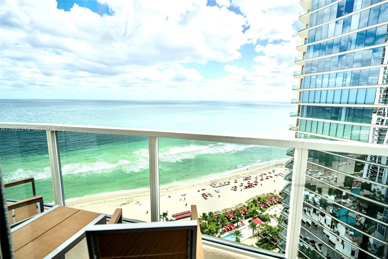 1 bath for sale at 18001 SE Collins Ave # 2111, Sunny Isles Beach FL 33160