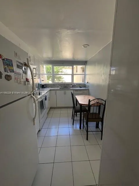 920 NE 199th St # 4S, Miami FL 33179