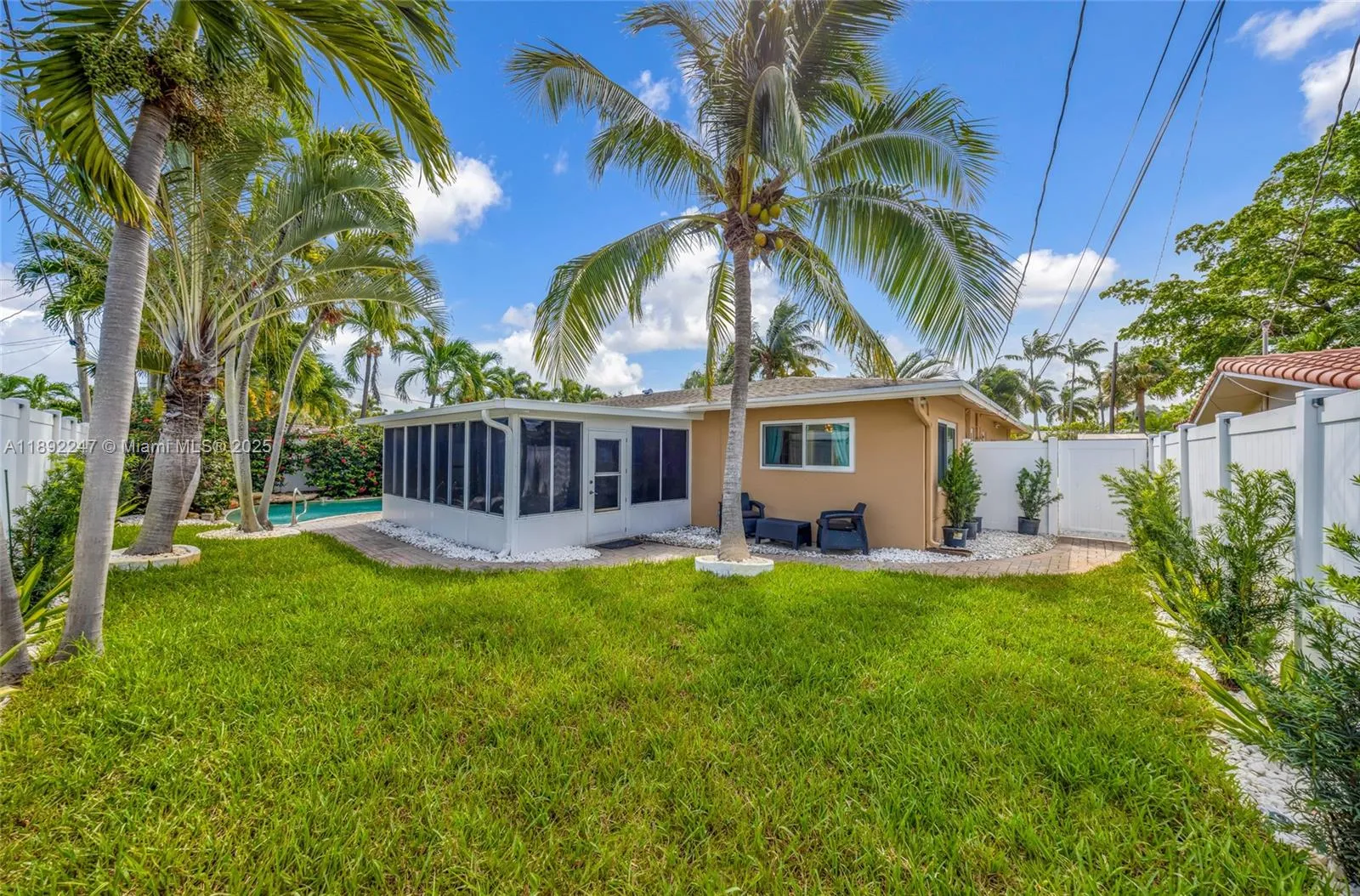 2115 NE 54th Ct, Fort Lauderdale FL 33308