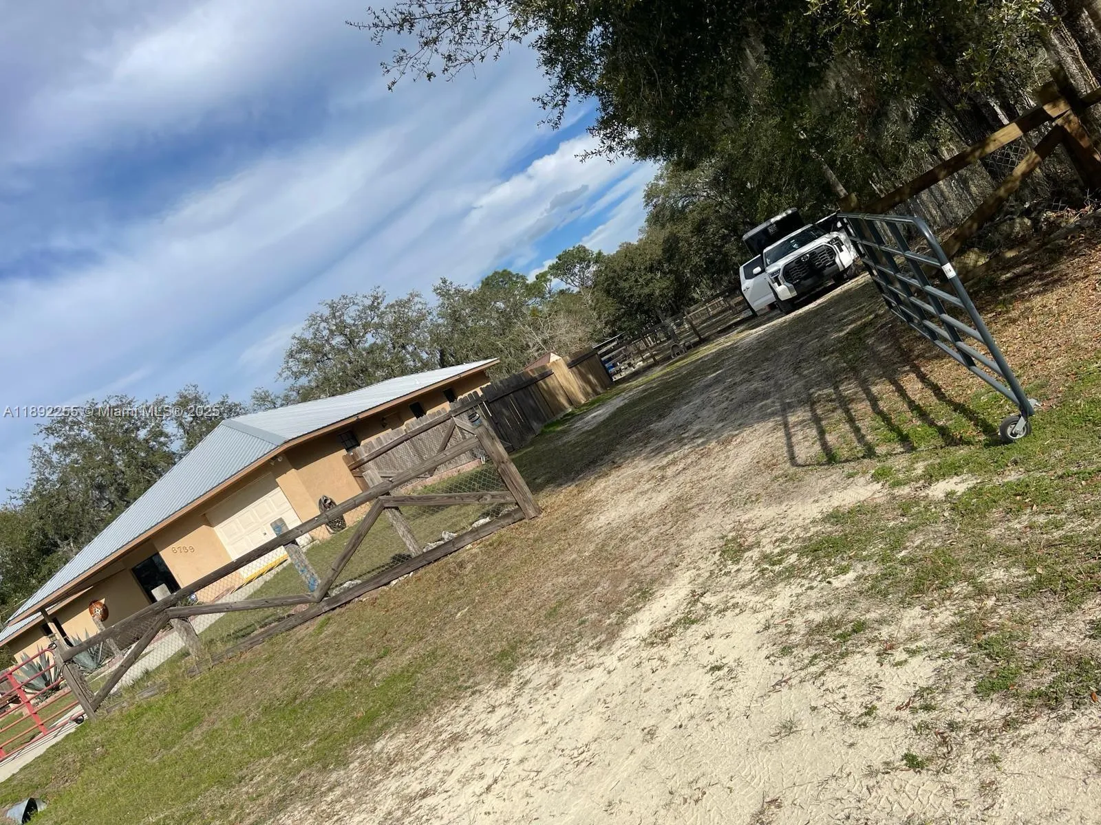 6739 SW 168th Ter Rd, Ocala FL 34481