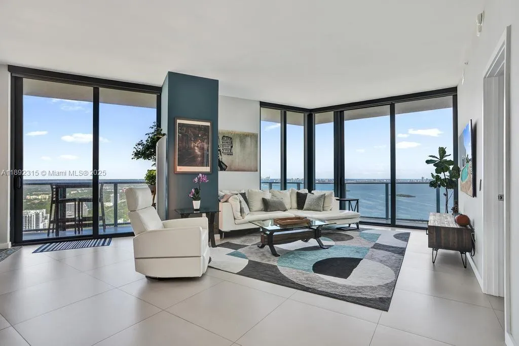 1 bedroom 1 bath for sale at 501 NE 31st St, Miami FL 33137