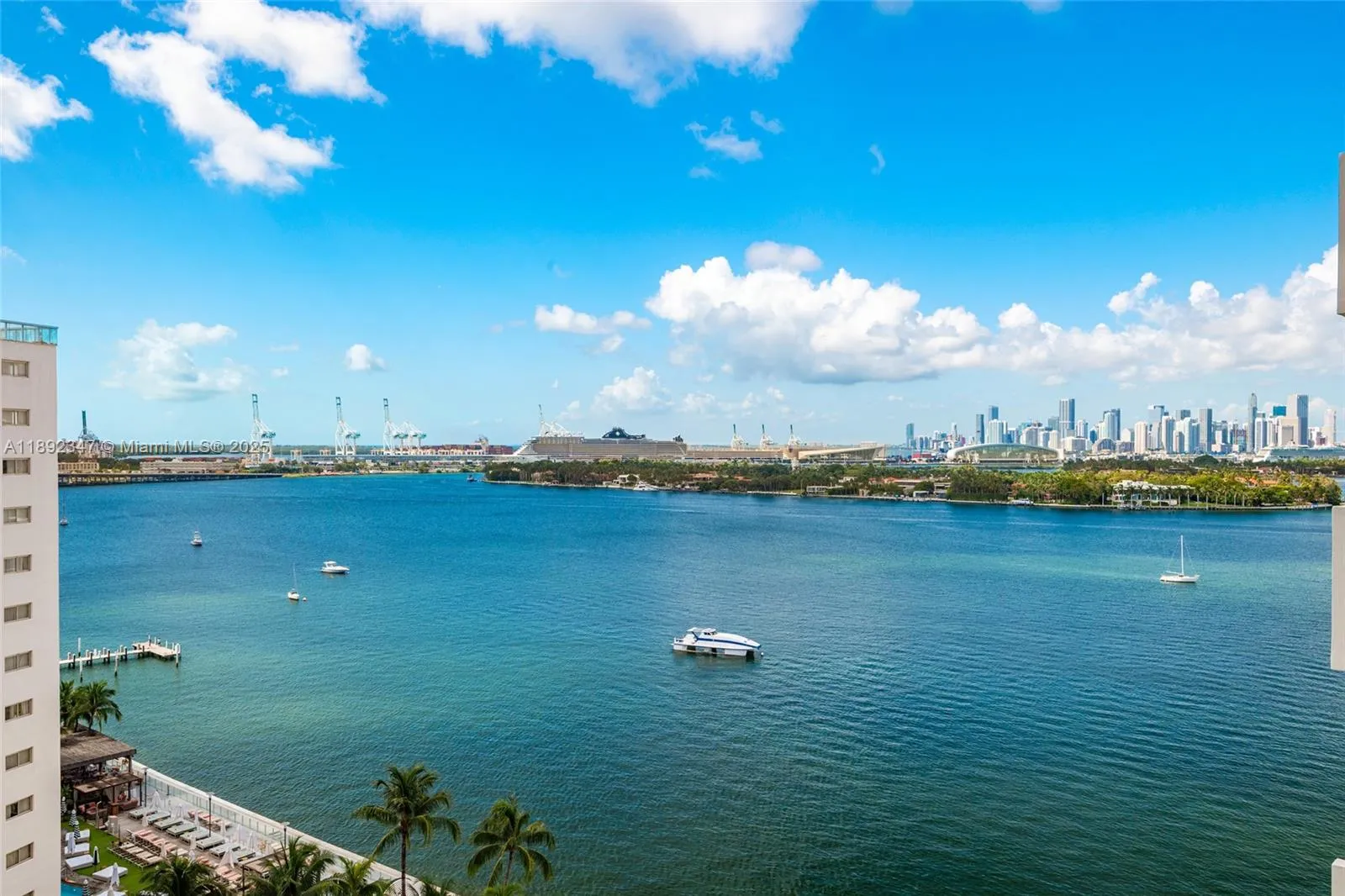 1 bedroom 1 bath for sale at 1200 West Ave # 1531, Miami Beach FL 33139