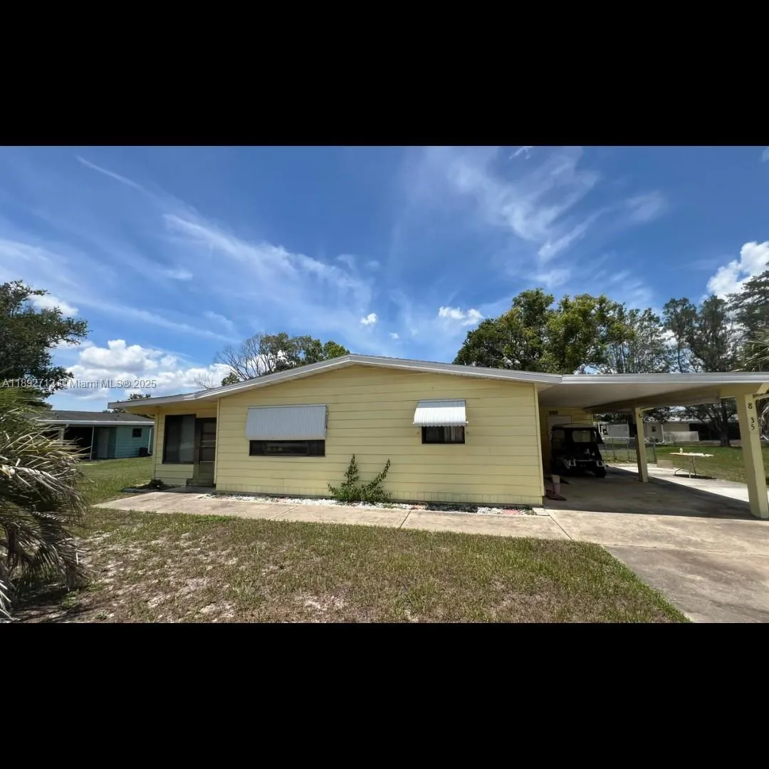 2 bedroom 2 bath Residential for sale at 8935 SW 104th place, Ocala FL 34481