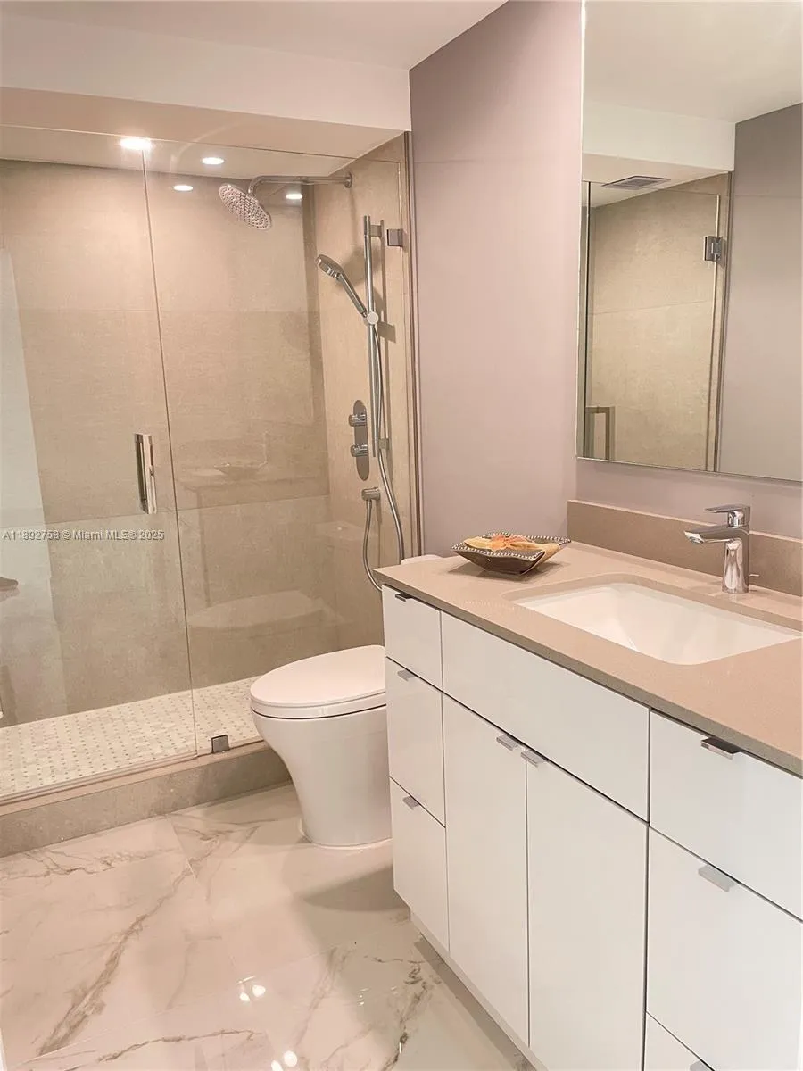 5005 Collins Ave # 1423, Miami Beach FL 33140
