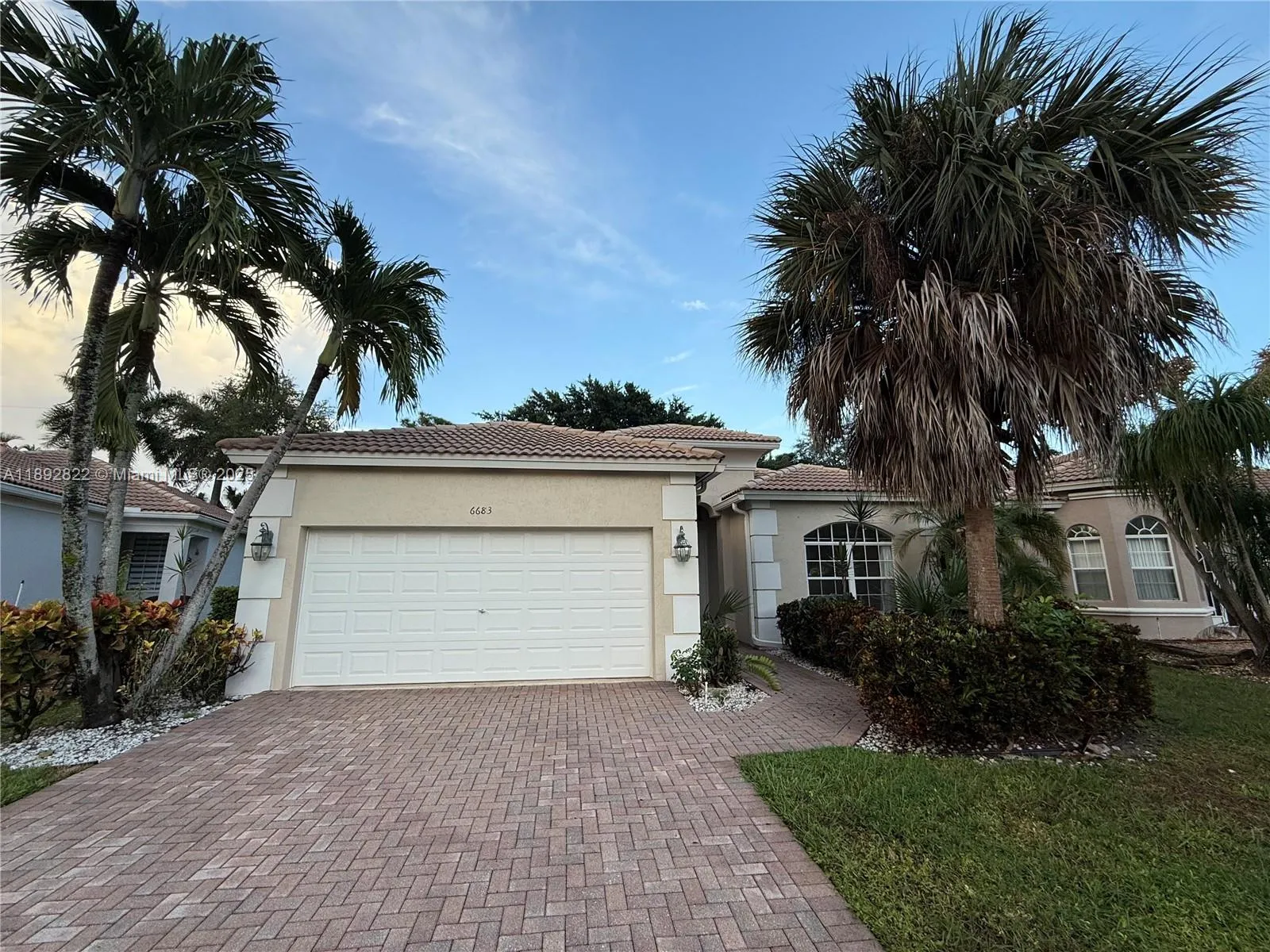6683 Southport Dr, Boynton Beach FL 33472
