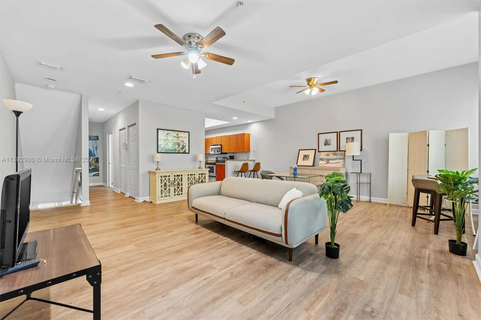 3 bedroom 3 bath for sale at 2344 Vintage Dr, Lighthouse Point FL 33064