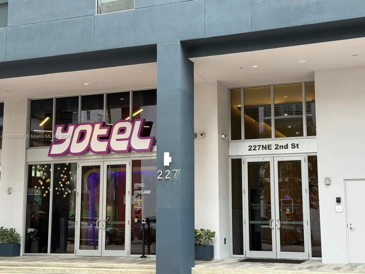 1 bedroom 1 bath for sale at 227 NE 2nd St # 2105, Miami FL 33132