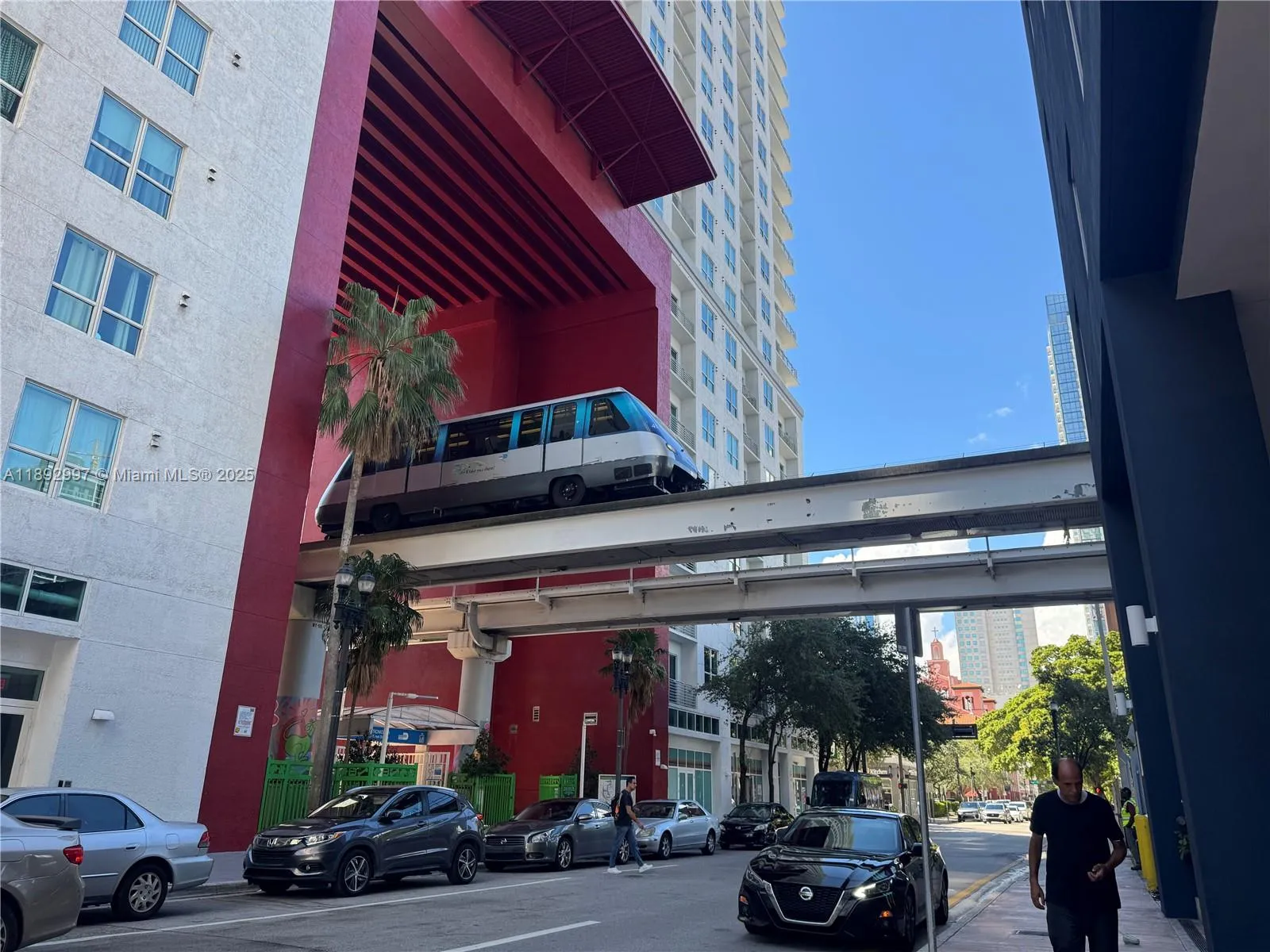 227 NE 2nd St # 2105, Miami FL 33132