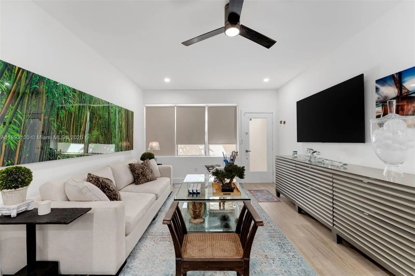 1 bedroom 1 bath for sale at 4720 Pine Tree Drive # 2, Miami Beach FL 33140