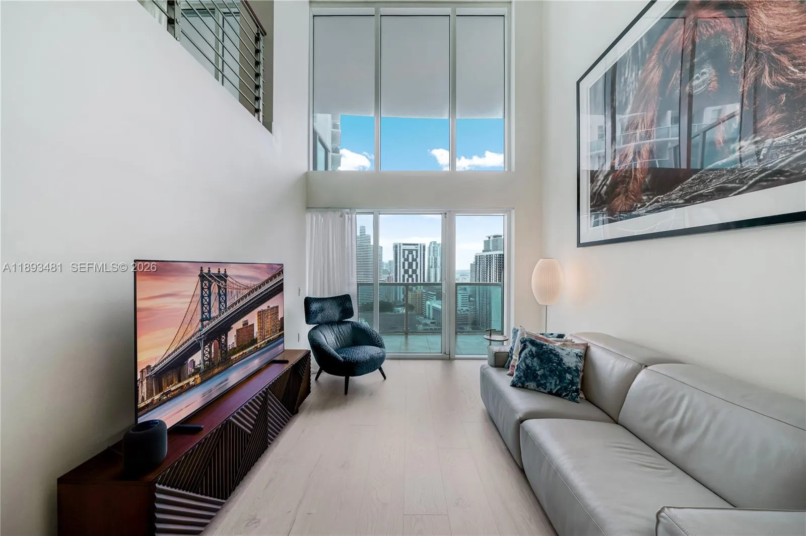 2 bedroom 2 bath for sale at 41 SE 5th St # 1709, Miami FL 33131