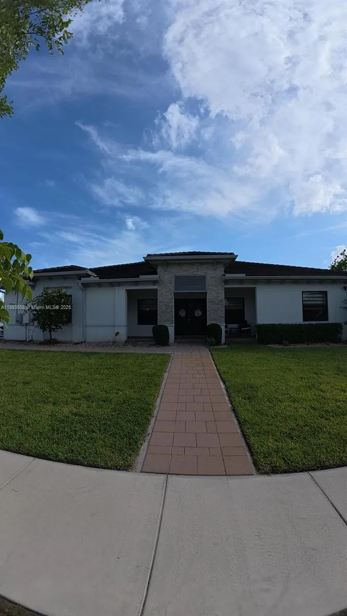 18964 SW 135th Ave, Miami FL 33177