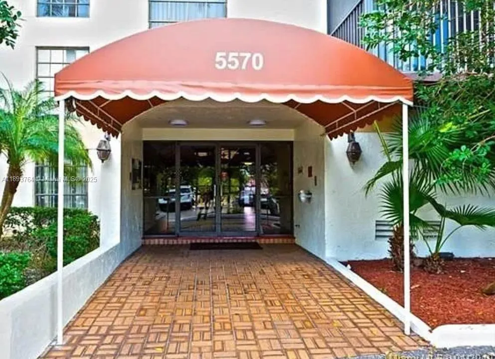 5570 NW 44th St # 312A, Lauderhill FL 33319
