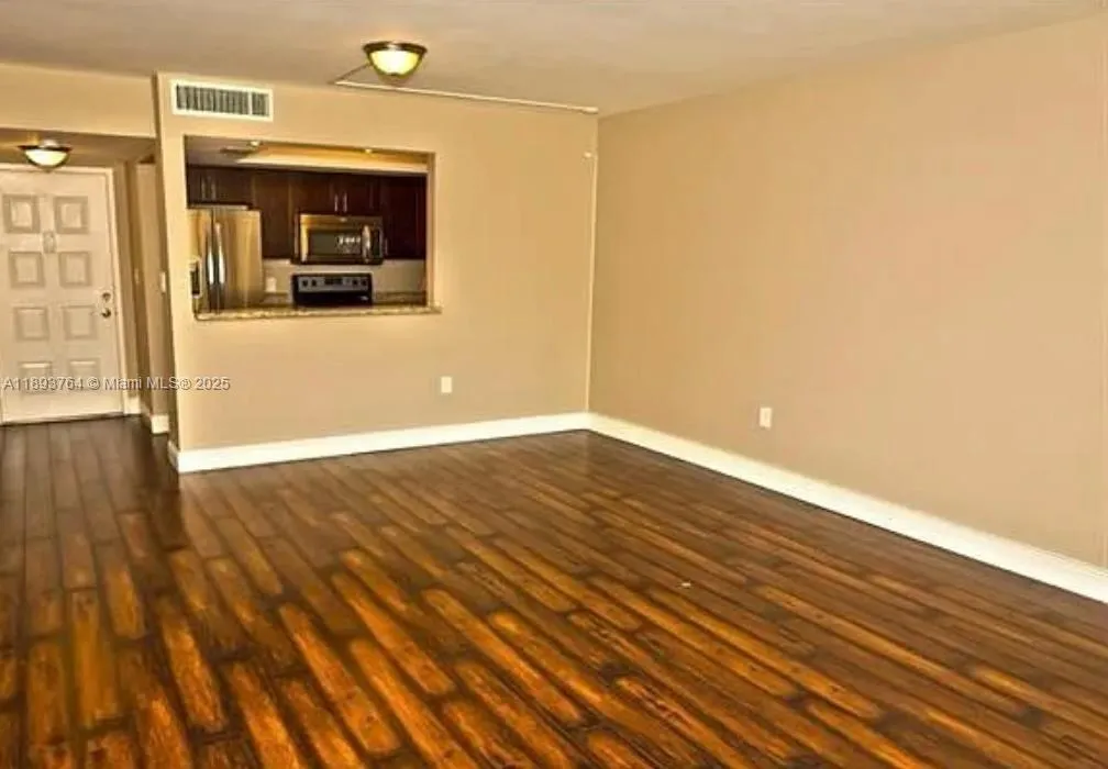 5570 NW 44th St # 312A, Lauderhill FL 33319