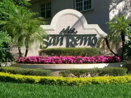 2 bedroom 2 bath for sale at 1350 Sorrento Dr, Weston FL 33326