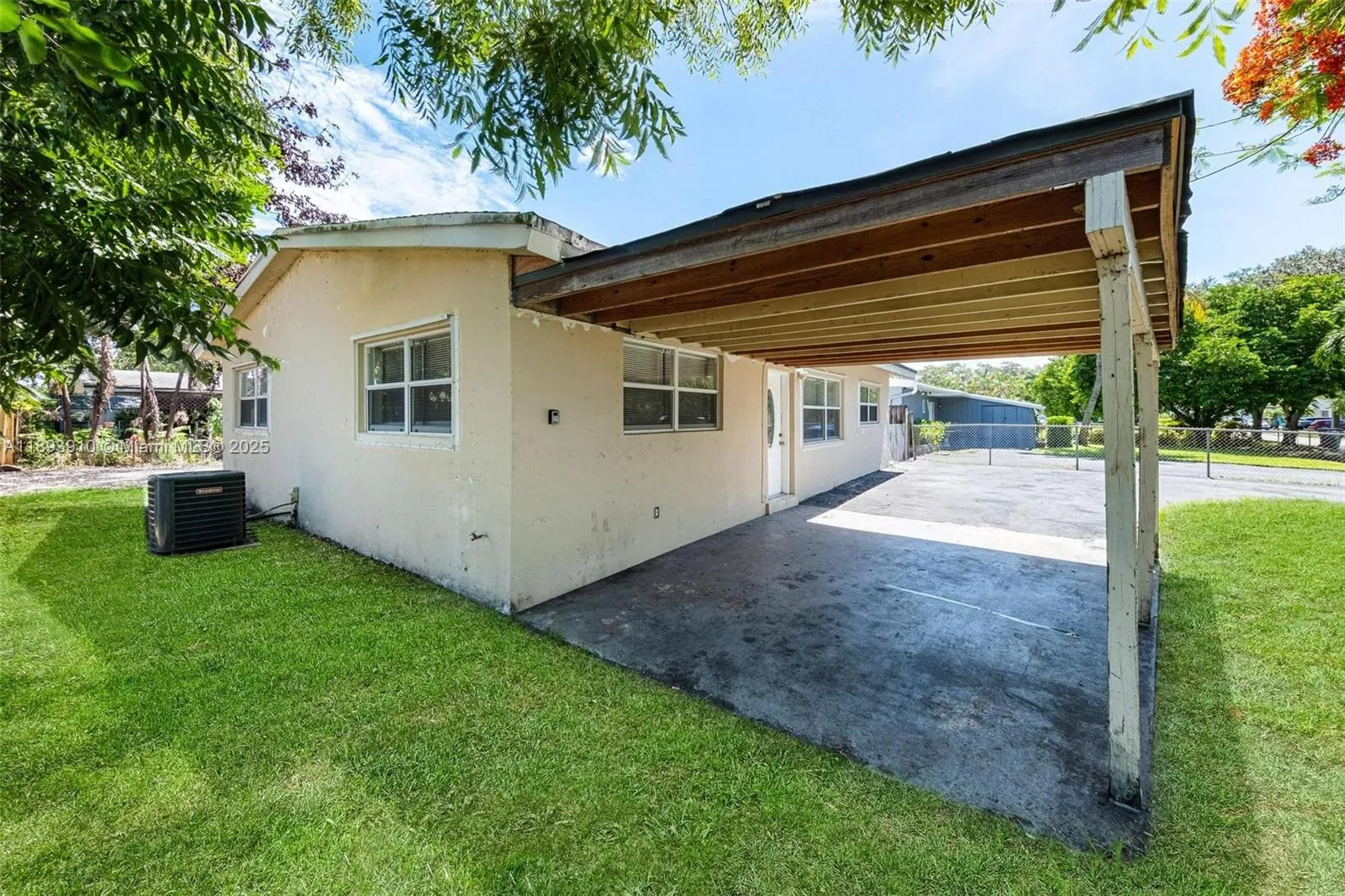 6442 Oak St, Hollywood FL 33024