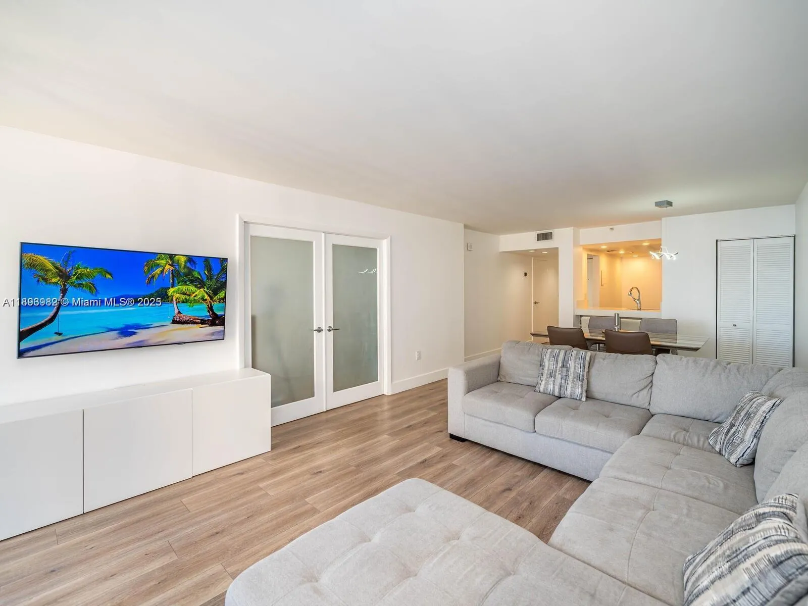 555 NE 15th St # 26E, Miami FL 33132
